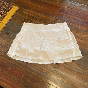 Lululemon pace rival skirt, size 10 tall